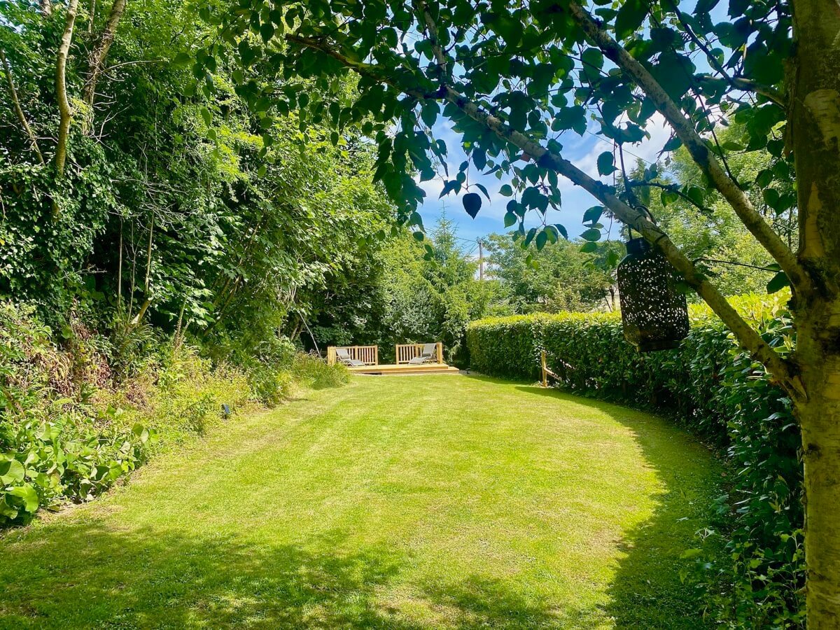Sunridge cubes lawn, with blue skies and sunshine!