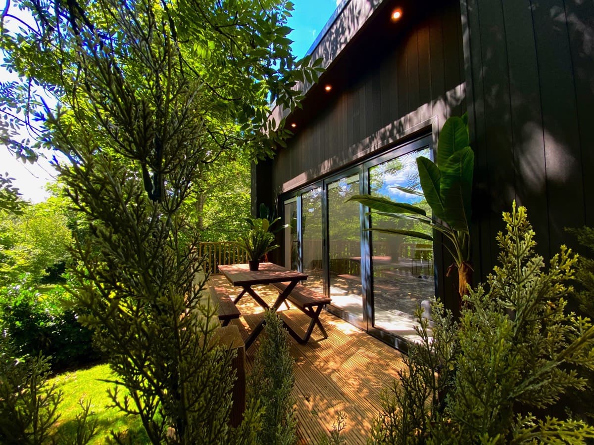 Spectacular blend of nature and contemporary design in the Sunridge Cubes - Sunridge Retreats