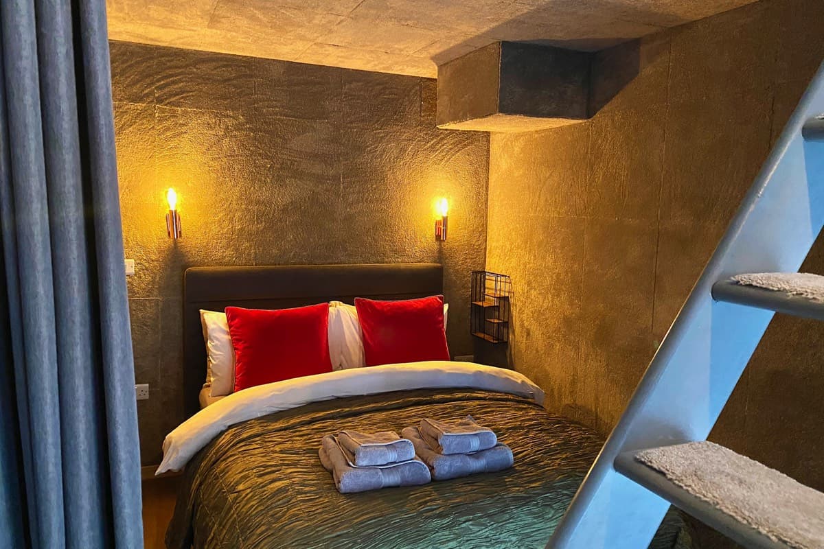 Cozy and inviting bedroom in the Sunridge Geodome - Sunridge Retreats